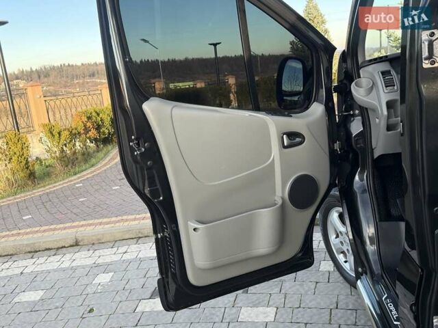 Черный Опель Виваро, объемом двигателя 2 л и пробегом 198 тыс. км за 13950 $, фото 59 на Automoto.ua