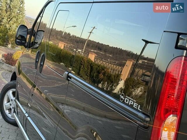 Черный Опель Виваро, объемом двигателя 2 л и пробегом 198 тыс. км за 13950 $, фото 42 на Automoto.ua