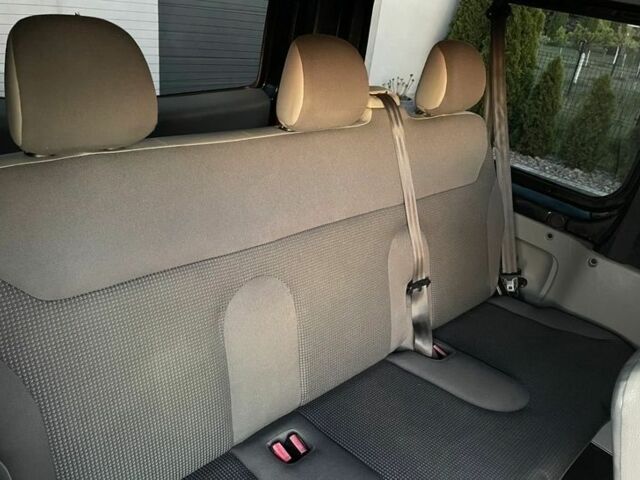 Чорний Опель Віваро, об'ємом двигуна 2 л та пробігом 165 тис. км за 7800 $, фото 13 на Automoto.ua