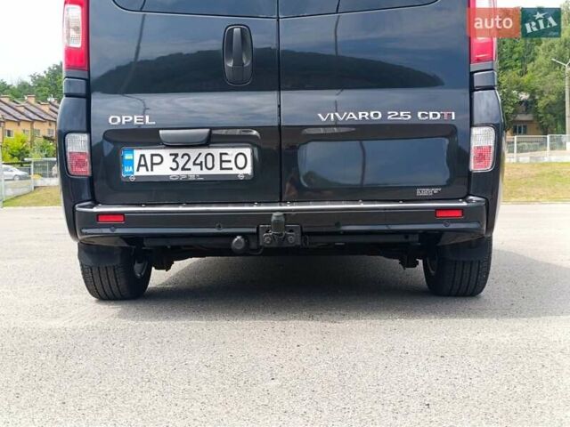 Черный Опель Виваро, объемом двигателя 2.5 л и пробегом 392 тыс. км за 13400 $, фото 5 на Automoto.ua