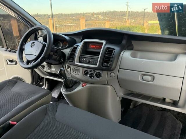 Черный Опель Виваро, объемом двигателя 2 л и пробегом 198 тыс. км за 13950 $, фото 54 на Automoto.ua