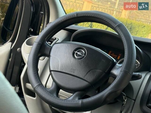 Черный Опель Виваро, объемом двигателя 2 л и пробегом 198 тыс. км за 13950 $, фото 55 на Automoto.ua