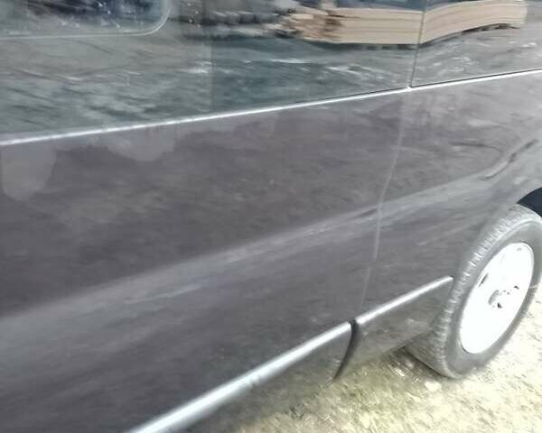 Чорний Опель Віваро, об'ємом двигуна 2 л та пробігом 320 тис. км за 11400 $, фото 1 на Automoto.ua