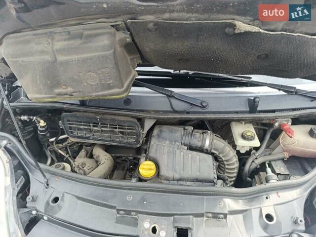 Черный Опель Виваро, объемом двигателя 2.5 л и пробегом 392 тыс. км за 13400 $, фото 24 на Automoto.ua