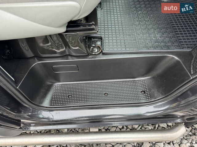 Черный Опель Виваро, объемом двигателя 2 л и пробегом 267 тыс. км за 14900 $, фото 32 на Automoto.ua