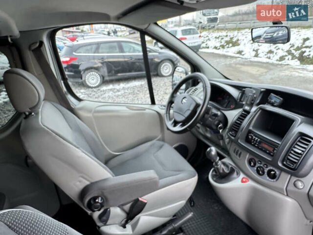 Черный Опель Виваро, объемом двигателя 2 л и пробегом 267 тыс. км за 14900 $, фото 30 на Automoto.ua