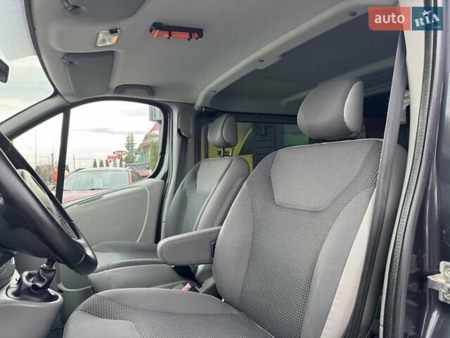 Черный Опель Виваро, объемом двигателя 2 л и пробегом 267 тыс. км за 14900 $, фото 46 на Automoto.ua