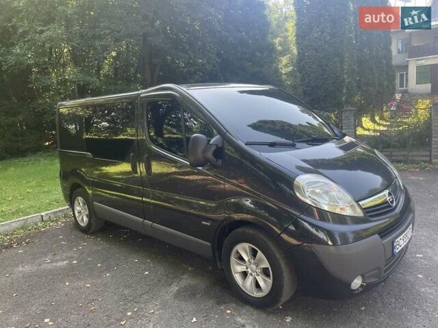 Чорний Опель Віваро, об'ємом двигуна 2 л та пробігом 415 тис. км за 13500 $, фото 2 на Automoto.ua