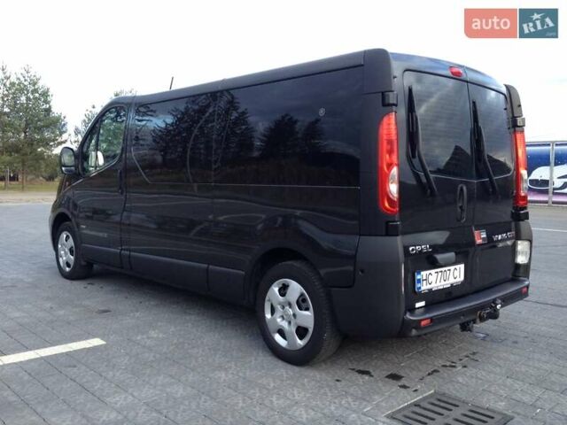Черный Опель Виваро, объемом двигателя 2 л и пробегом 250 тыс. км за 14200 $, фото 3 на Automoto.ua