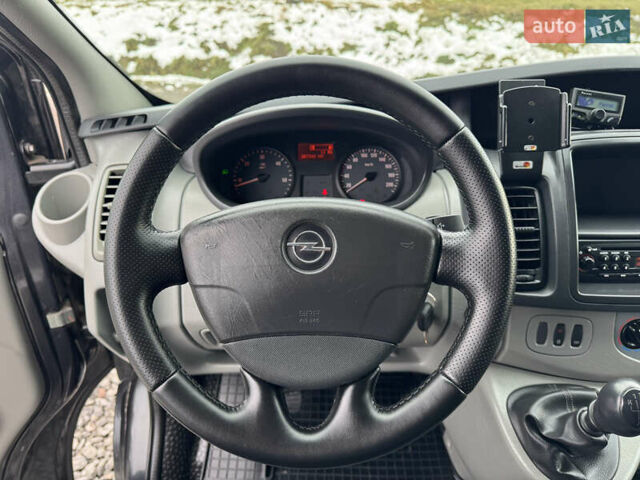 Черный Опель Виваро, объемом двигателя 2 л и пробегом 267 тыс. км за 14900 $, фото 51 на Automoto.ua