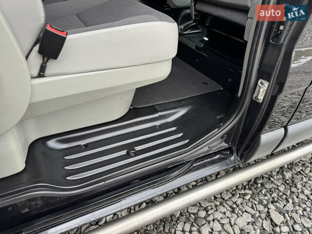 Черный Опель Виваро, объемом двигателя 2 л и пробегом 267 тыс. км за 14900 $, фото 39 на Automoto.ua