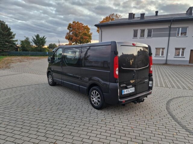 Черный Опель Виваро, объемом двигателя 2 л и пробегом 332 тыс. км за 8800 $, фото 9 на Automoto.ua