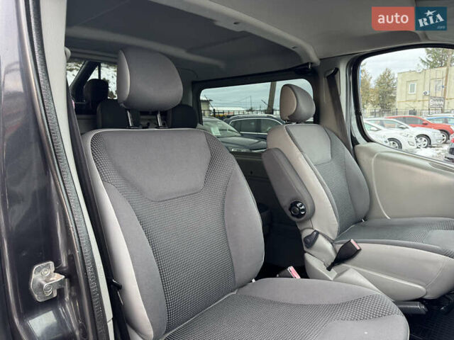 Черный Опель Виваро, объемом двигателя 2 л и пробегом 267 тыс. км за 14900 $, фото 28 на Automoto.ua