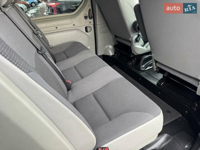 Черный Опель Виваро, объемом двигателя 2 л и пробегом 267 тыс. км за 14900 $, фото 38 на Automoto.ua