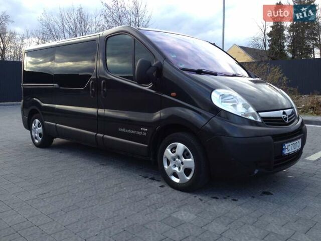 Черный Опель Виваро, объемом двигателя 2 л и пробегом 250 тыс. км за 14200 $, фото 7 на Automoto.ua