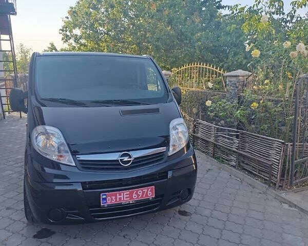 Черный Опель Виваро, объемом двигателя 0 л и пробегом 211 тыс. км за 13750 $, фото 9 на Automoto.ua