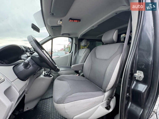 Черный Опель Виваро, объемом двигателя 2 л и пробегом 267 тыс. км за 14900 $, фото 45 на Automoto.ua