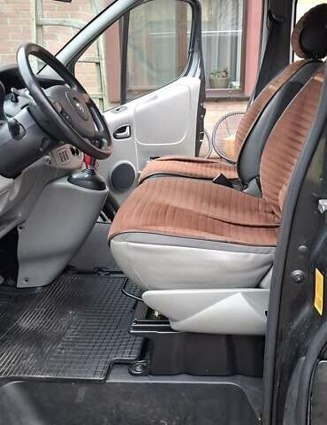 Чорний Опель Віваро, об'ємом двигуна 2 л та пробігом 247 тис. км за 15300 $, фото 16 на Automoto.ua