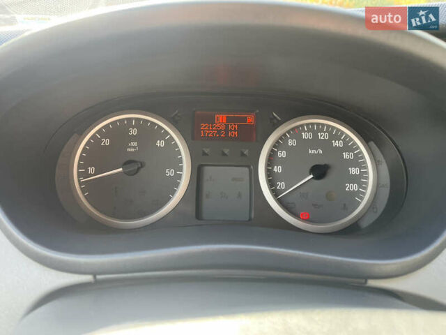 Черный Опель Виваро, объемом двигателя 2 л и пробегом 223 тыс. км за 16500 $, фото 19 на Automoto.ua