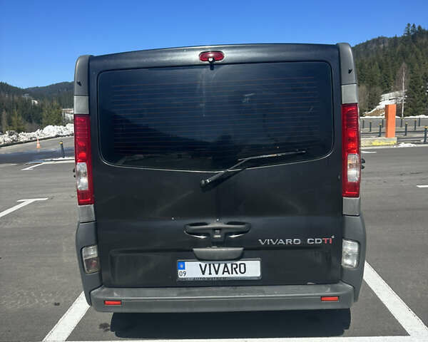 Черный Опель Виваро, объемом двигателя 2 л и пробегом 348 тыс. км за 13500 $, фото 12 на Automoto.ua