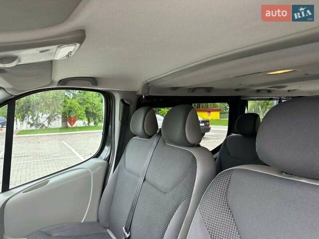 Черный Опель Виваро, объемом двигателя 2 л и пробегом 230 тыс. км за 14550 $, фото 50 на Automoto.ua