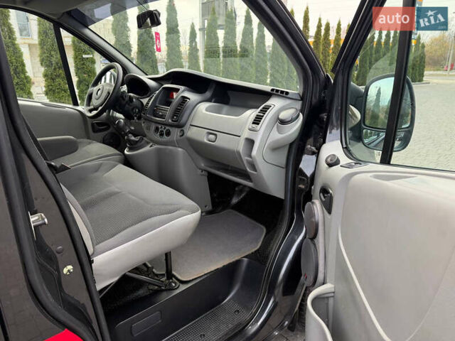 Черный Опель Виваро, объемом двигателя 2 л и пробегом 312 тыс. км за 13950 $, фото 18 на Automoto.ua