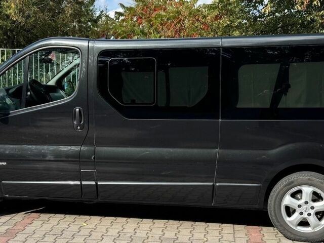 Чорний Опель Віваро, об'ємом двигуна 2 л та пробігом 166 тис. км за 8200 $, фото 9 на Automoto.ua