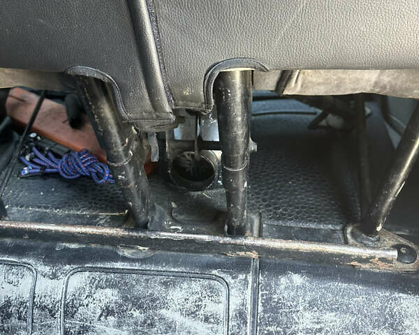 Черный Опель Виваро, объемом двигателя 2 л и пробегом 348 тыс. км за 13500 $, фото 50 на Automoto.ua