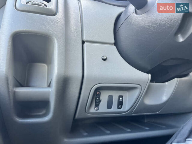 Черный Опель Виваро, объемом двигателя 2 л и пробегом 223 тыс. км за 16500 $, фото 21 на Automoto.ua