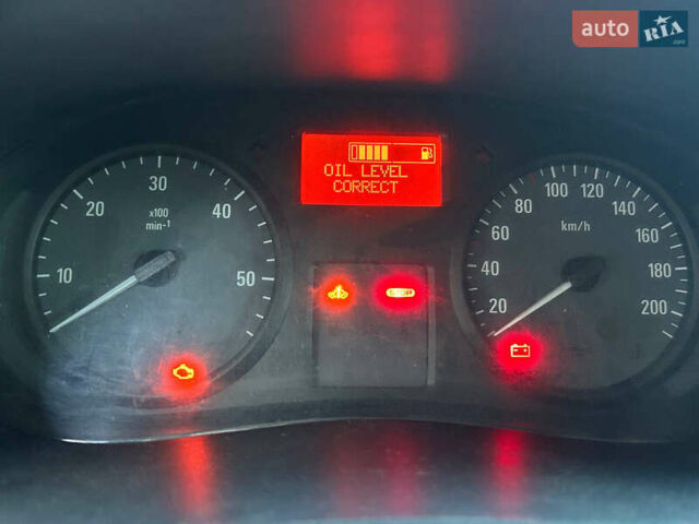 Опель Виваро 2013 в Василькове на Automoto.ua Черный Опель Виваро, объемом двигателя 2 л и пробегом 230 тыс. км за 8000 $, фото 10 на Automoto.ua