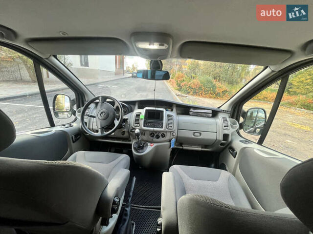 Черный Опель Виваро, объемом двигателя 2 л и пробегом 223 тыс. км за 16500 $, фото 10 на Automoto.ua
