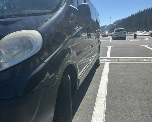 Черный Опель Виваро, объемом двигателя 2 л и пробегом 348 тыс. км за 13500 $, фото 1 на Automoto.ua