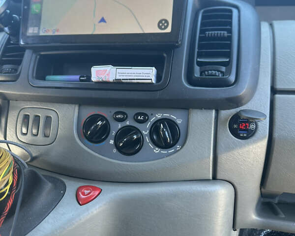 Черный Опель Виваро, объемом двигателя 2 л и пробегом 348 тыс. км за 13500 $, фото 22 на Automoto.ua