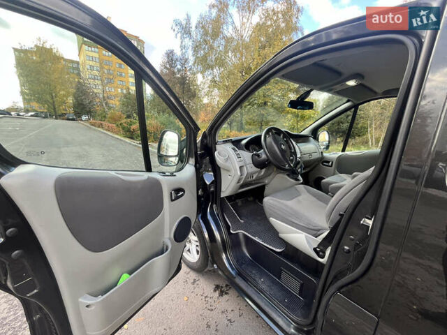 Черный Опель Виваро, объемом двигателя 2 л и пробегом 223 тыс. км за 16500 $, фото 7 на Automoto.ua