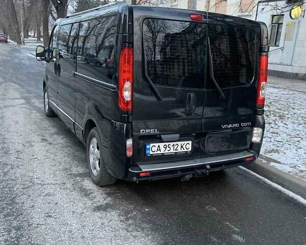 Черный Опель Виваро, объемом двигателя 2 л и пробегом 272 тыс. км за 15500 $, фото 2 на Automoto.ua