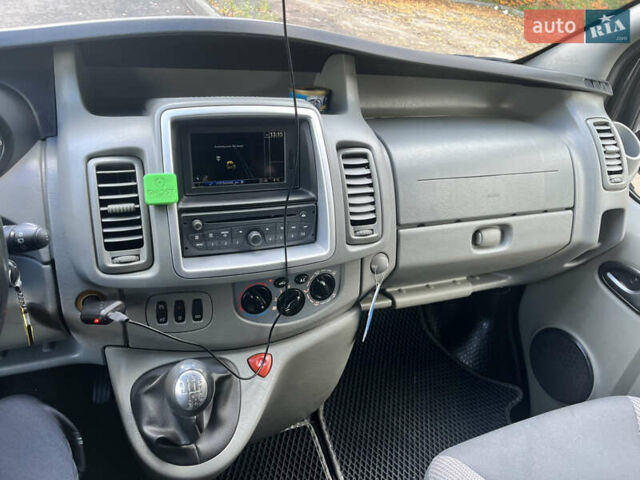 Черный Опель Виваро, объемом двигателя 2 л и пробегом 223 тыс. км за 16500 $, фото 17 на Automoto.ua