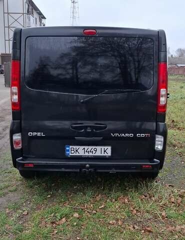 Чорний Опель Віваро, об'ємом двигуна 2 л та пробігом 247 тис. км за 15300 $, фото 3 на Automoto.ua