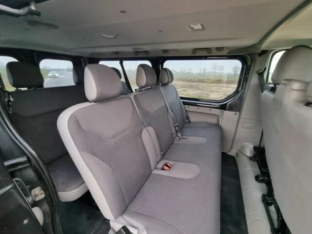 Чорний Опель Віваро, об'ємом двигуна 2 л та пробігом 201 тис. км за 8600 $, фото 11 на Automoto.ua