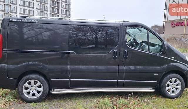 Чорний Опель Віваро, об'ємом двигуна 2 л та пробігом 247 тис. км за 15300 $, фото 4 на Automoto.ua