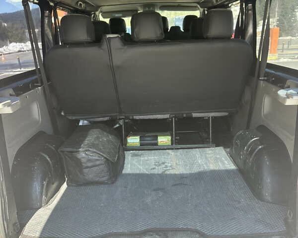 Черный Опель Виваро, объемом двигателя 2 л и пробегом 348 тыс. км за 13500 $, фото 30 на Automoto.ua