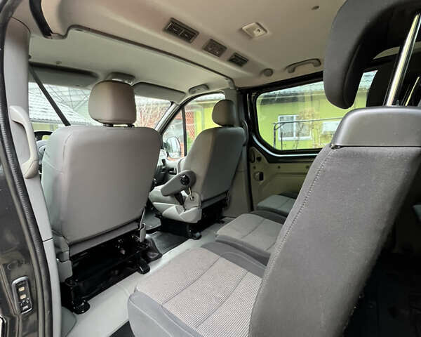 Черный Опель Виваро, объемом двигателя 2 л и пробегом 316 тыс. км за 14950 $, фото 15 на Automoto.ua