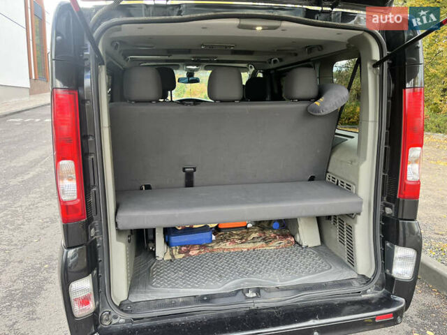 Черный Опель Виваро, объемом двигателя 2 л и пробегом 223 тыс. км за 16500 $, фото 16 на Automoto.ua