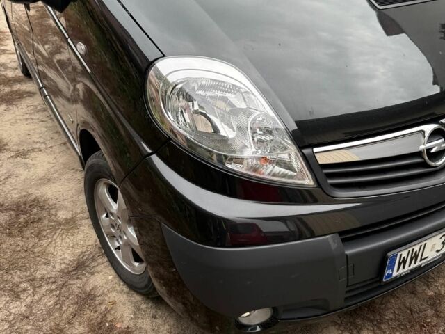 Чорний Опель Віваро, об'ємом двигуна 2 л та пробігом 166 тис. км за 8200 $, фото 3 на Automoto.ua