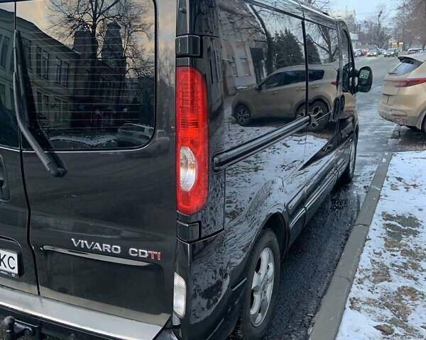 Черный Опель Виваро, объемом двигателя 2 л и пробегом 272 тыс. км за 15500 $, фото 3 на Automoto.ua