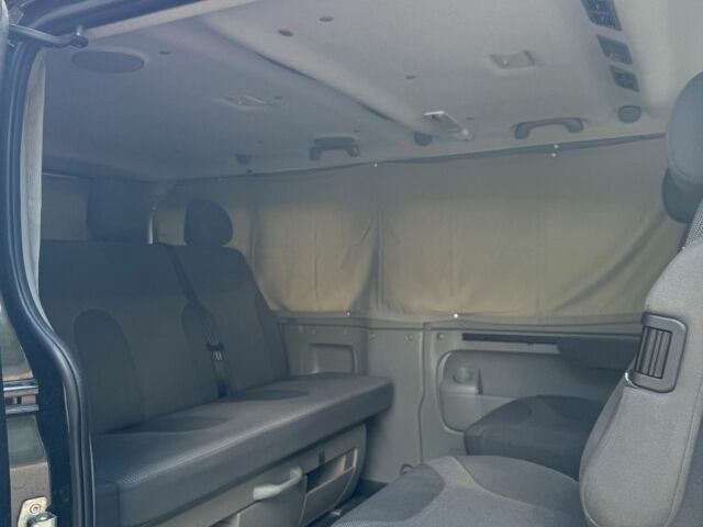 Чорний Опель Віваро, об'ємом двигуна 2 л та пробігом 166 тис. км за 8200 $, фото 13 на Automoto.ua