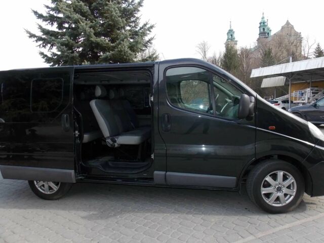 Черный Опель Виваро, объемом двигателя 2 л и пробегом 190 тыс. км за 9500 $, фото 12 на Automoto.ua
