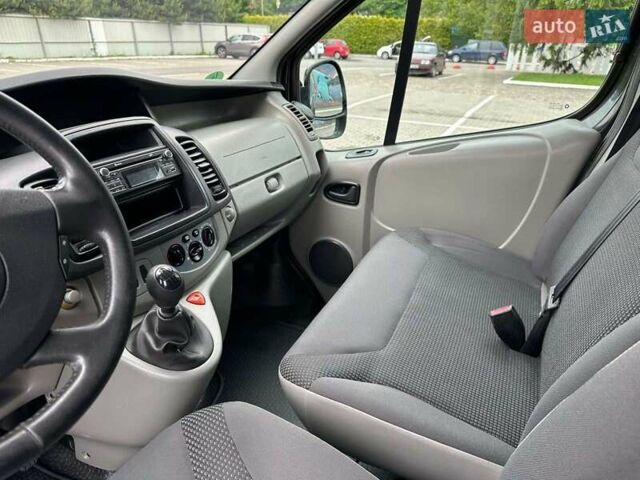 Черный Опель Виваро, объемом двигателя 2 л и пробегом 230 тыс. км за 14550 $, фото 46 на Automoto.ua