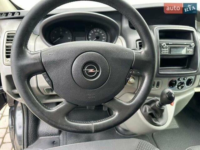 Черный Опель Виваро, объемом двигателя 2 л и пробегом 230 тыс. км за 14550 $, фото 48 на Automoto.ua