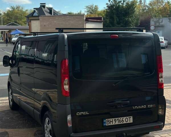 Опель Віваро 2014 у Измаиле на Automoto.ua Чорний Опель Віваро, об'ємом двигуна 2 л та пробігом 262 тис. км за 16500 $, фото 9 на Automoto.ua