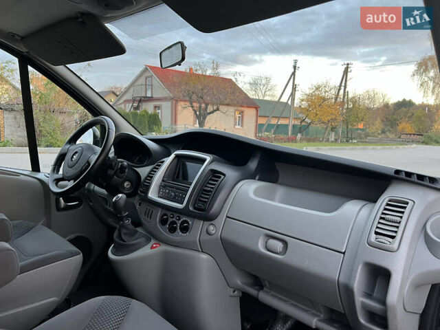 Черный Опель Виваро, объемом двигателя 2 л и пробегом 203 тыс. км за 15950 $, фото 23 на Automoto.ua